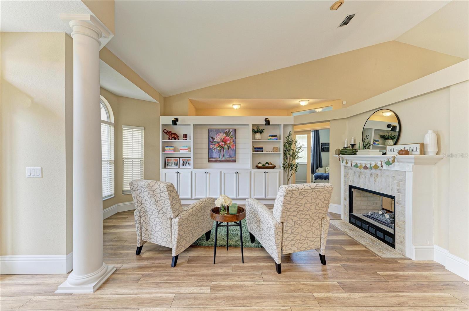 Image 15 of 74 For 11720 Clubhouse Drive