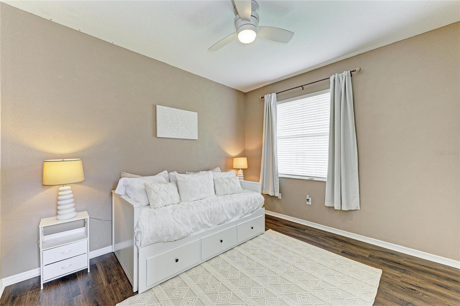 Image 42 of 74 For 11720 Clubhouse Drive