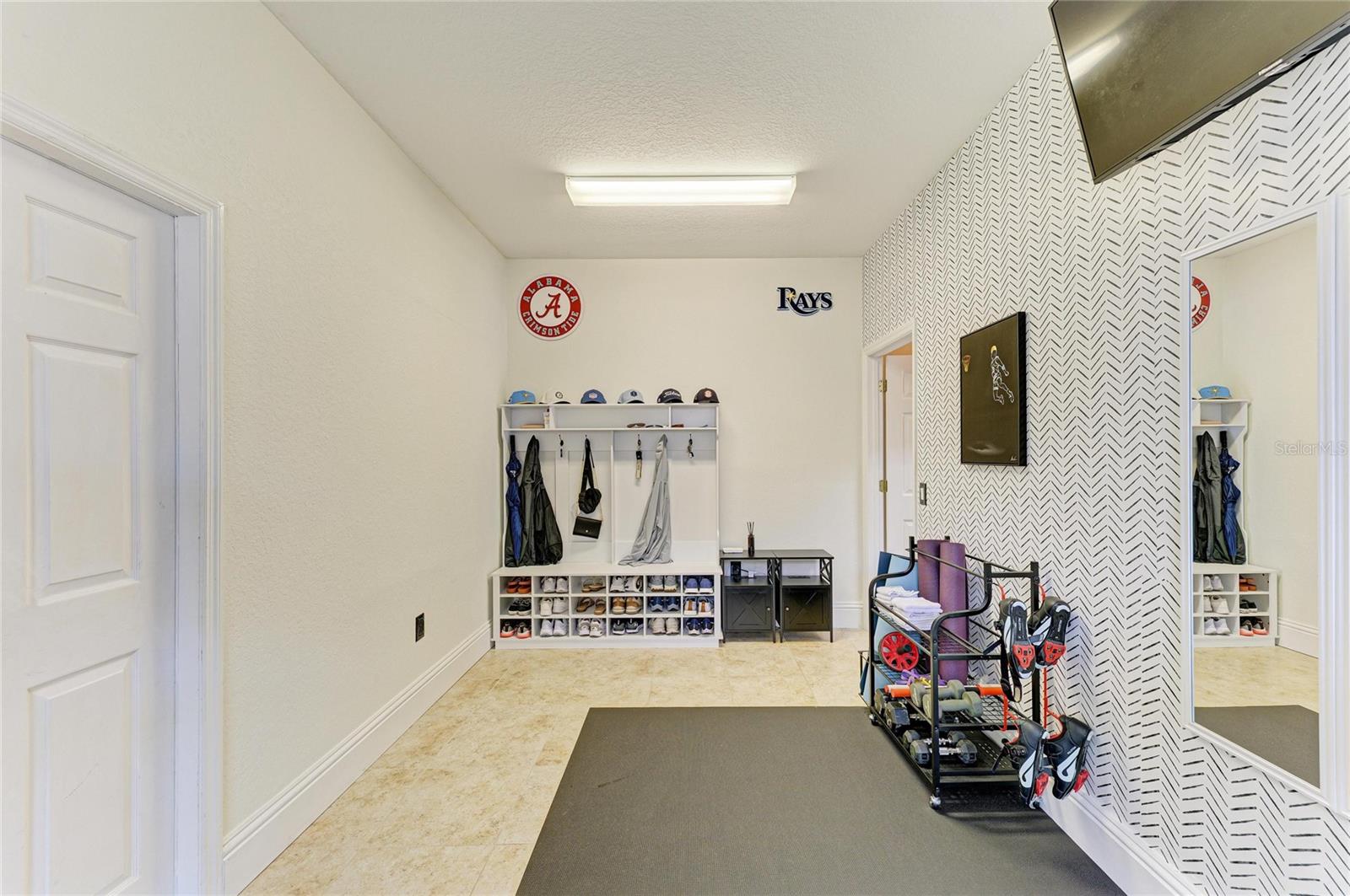 Image 55 of 74 For 11720 Clubhouse Drive