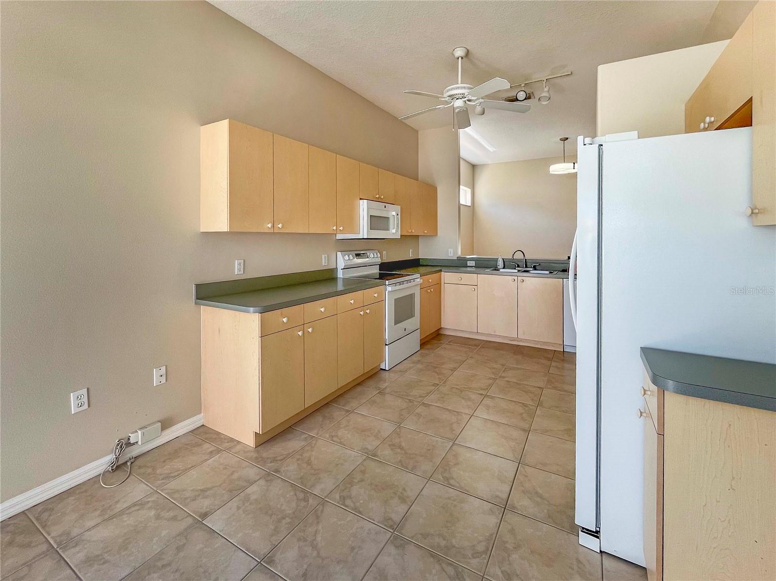 Image 7 of 18 For 1782 Summer Breeze Way