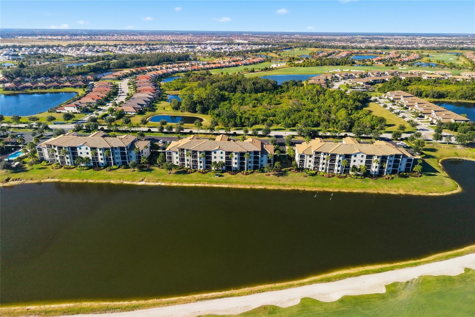 Image 30 of 62 For 17108 Vardon Terrace 103