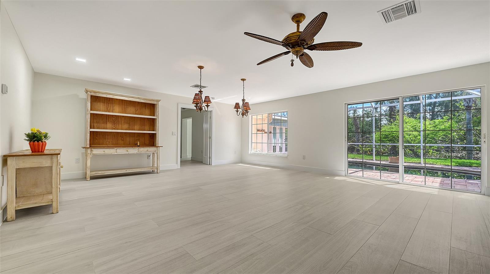 Image 15 of 61 For 618 Buttonwood Drive