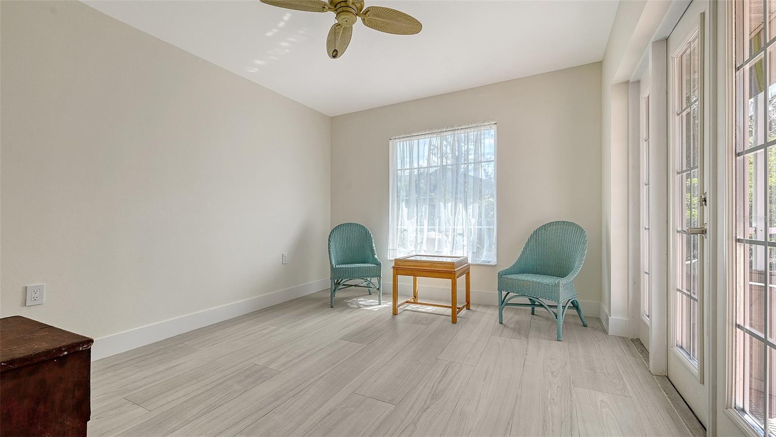 Image 30 of 61 For 618 Buttonwood Drive