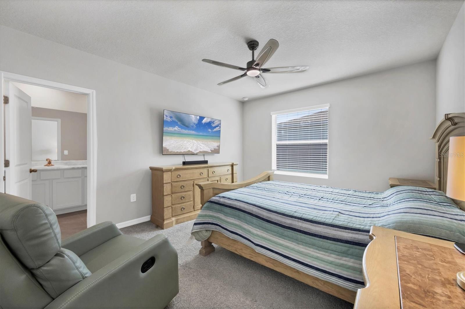 Image 19 of 52 For 2862 Newbern Banks Drive