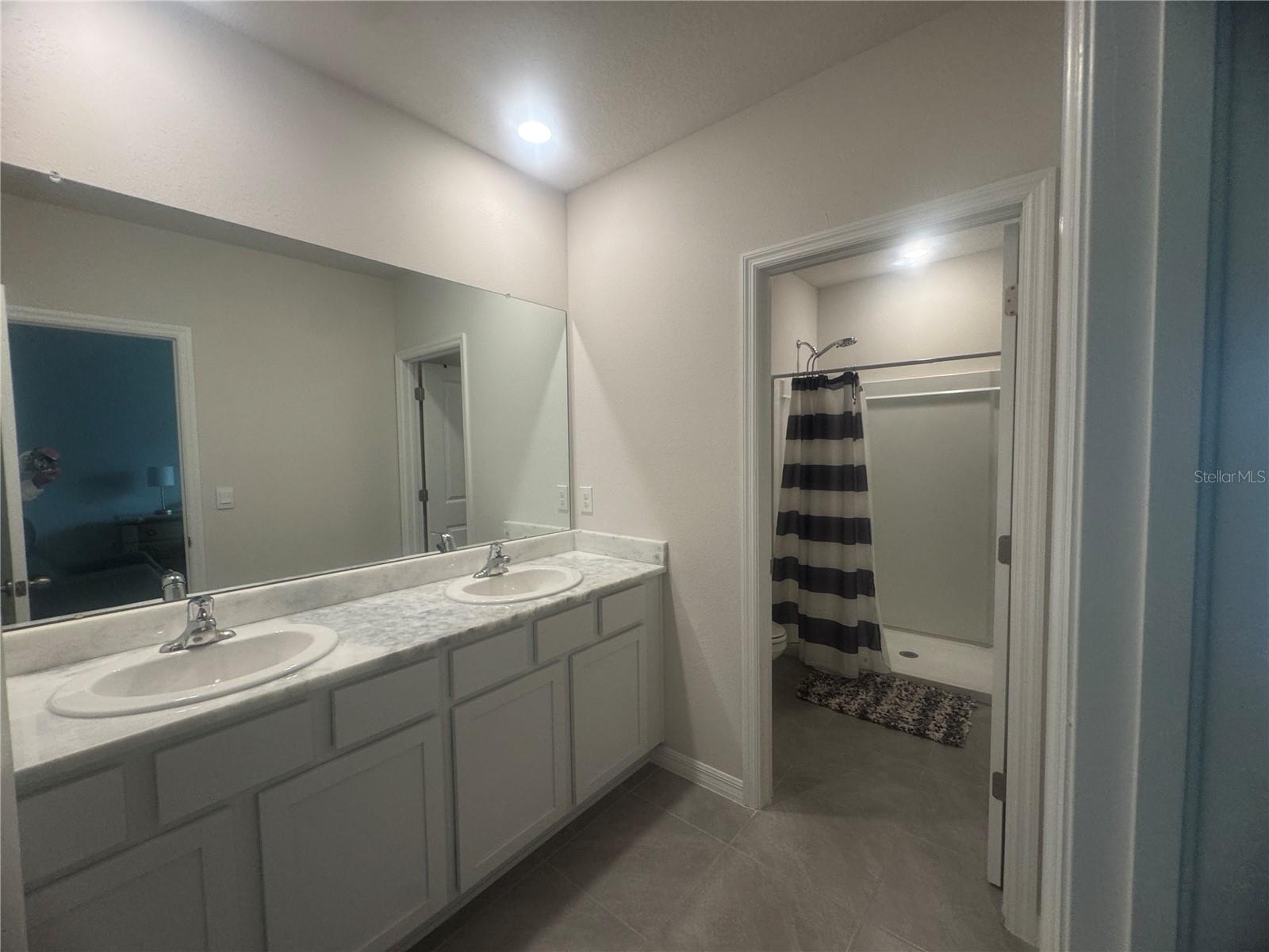 Image 23 of 52 For 2862 Newbern Banks Drive