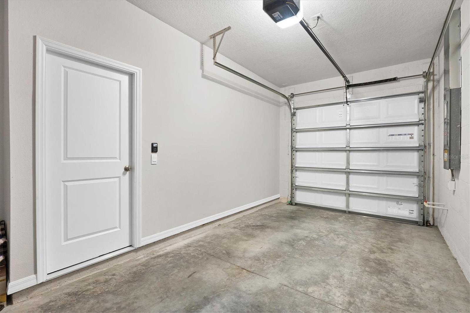 Image 31 of 52 For 2862 Newbern Banks Drive