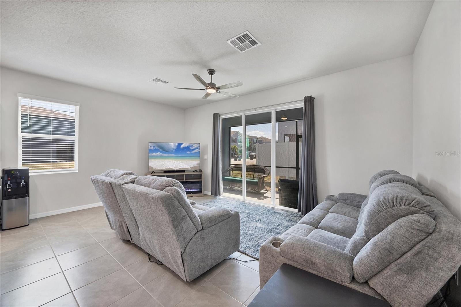 Image 9 of 52 For 2862 Newbern Banks Drive