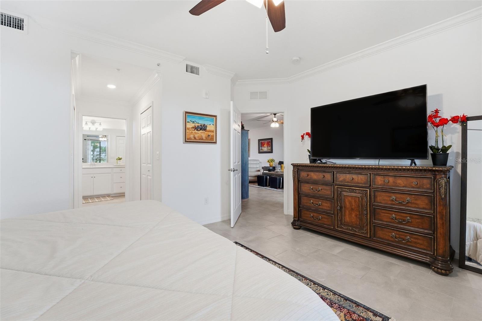 Image 16 of 46 For 5664 Palmer Circle 106