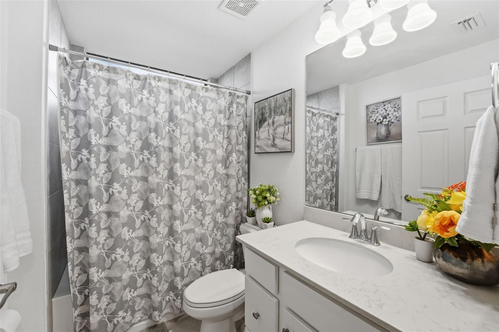 Image 23 of 46 For 5664 Palmer Circle 106