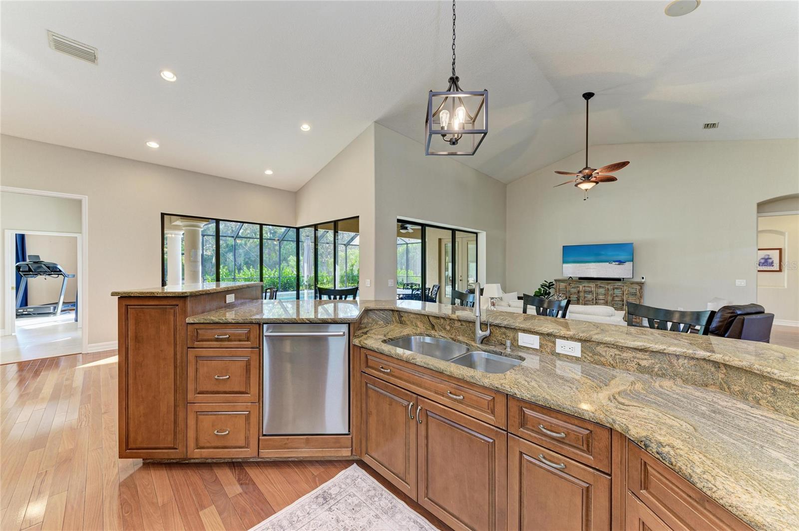 Image 18 of 74 For 3818 155th Ave E