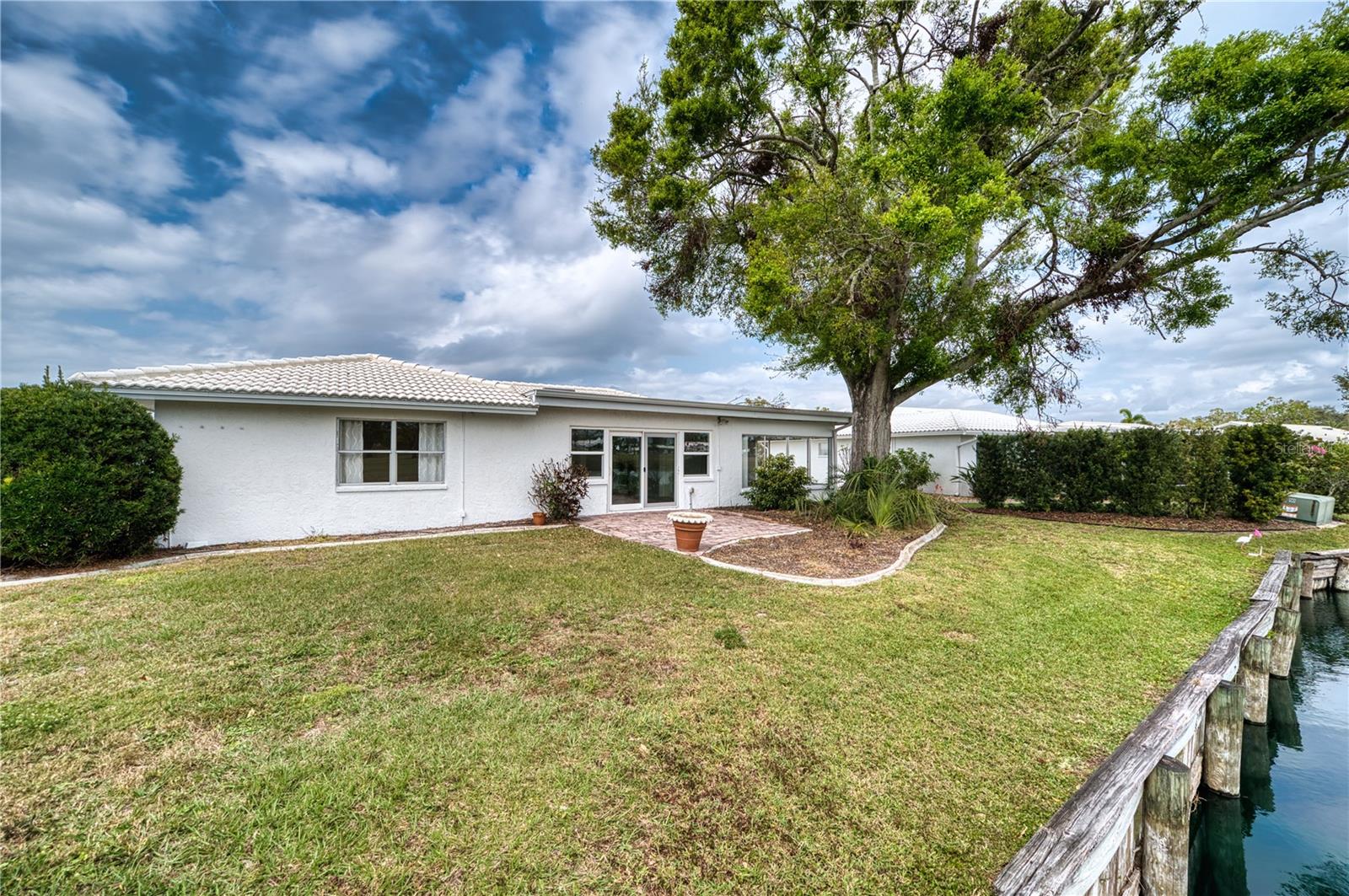 Image 58 of 60 For 4102 Lakewood Avenue