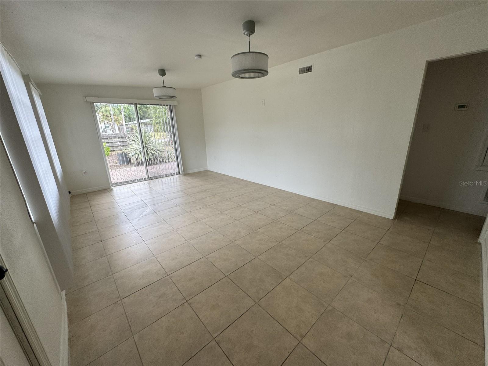 Image 5 of 21 For 4680 Royal Palm Avenue