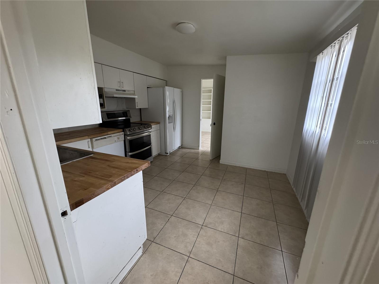 Image 7 of 21 For 4680 Royal Palm Avenue