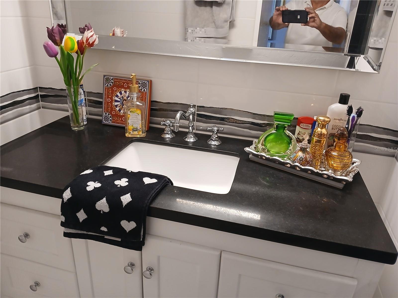 Image 15 of 17 For 631 Alhambra Road 1001