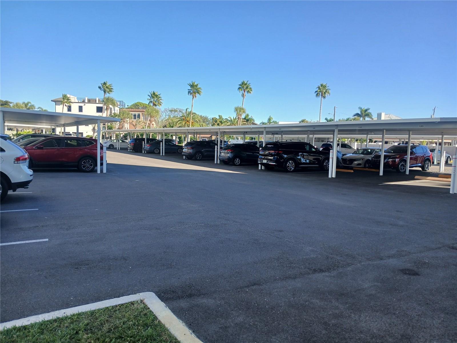 Image 5 of 17 For 631 Alhambra Road 1001