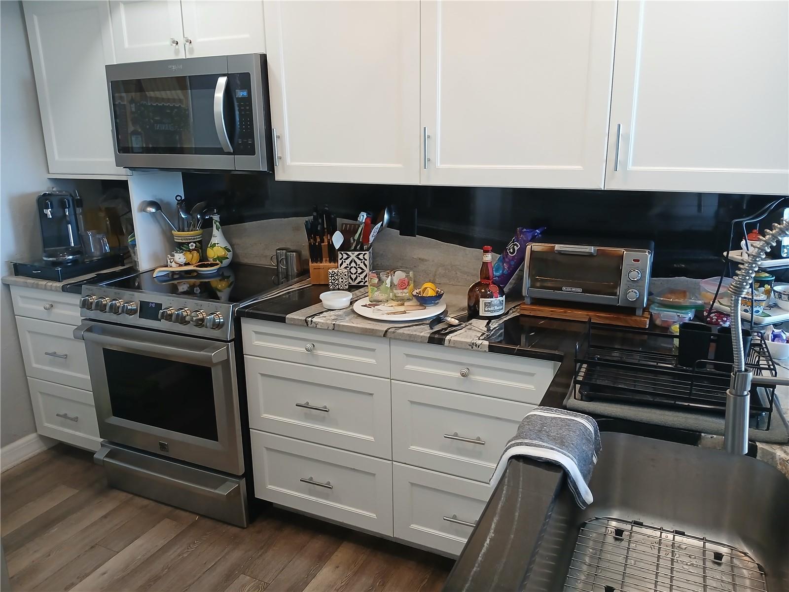 Image 7 of 17 For 631 Alhambra Road 1001