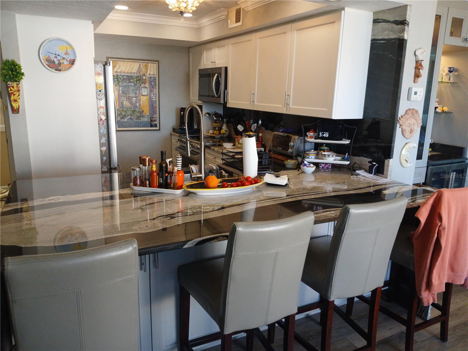 Image 9 of 17 For 631 Alhambra Road 1001