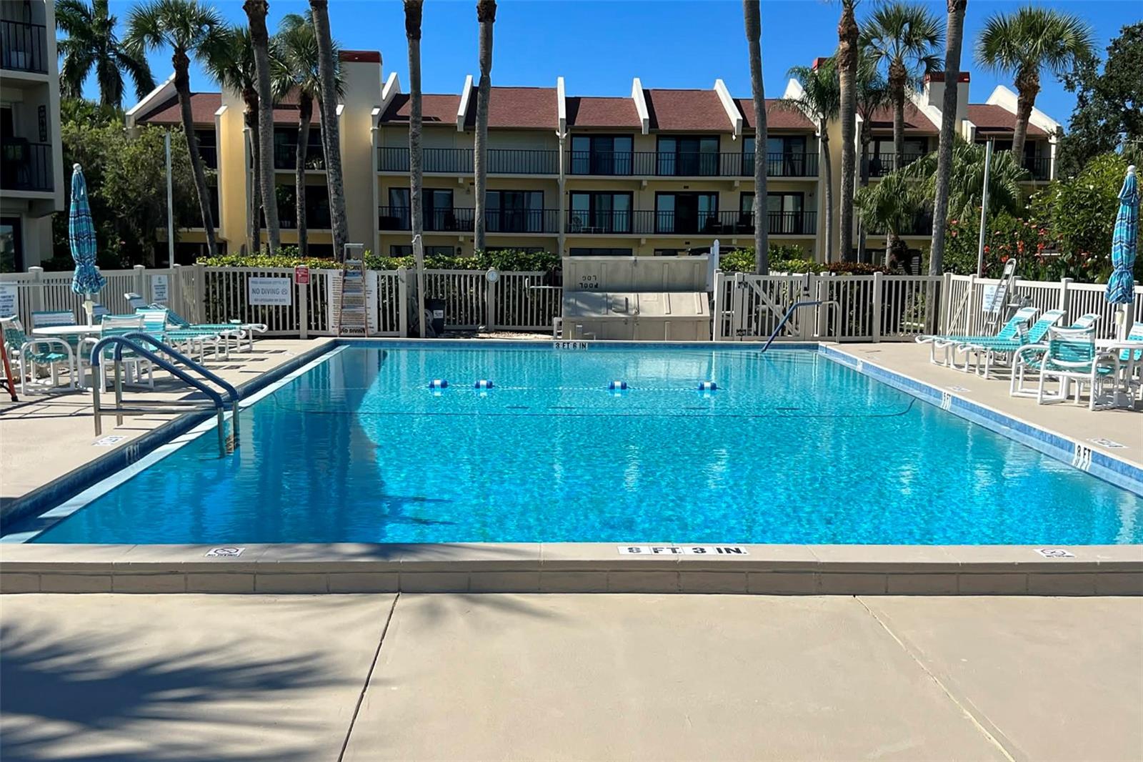 Image 4 of 13 For 7510 Sunshine Skyway Lane S T13