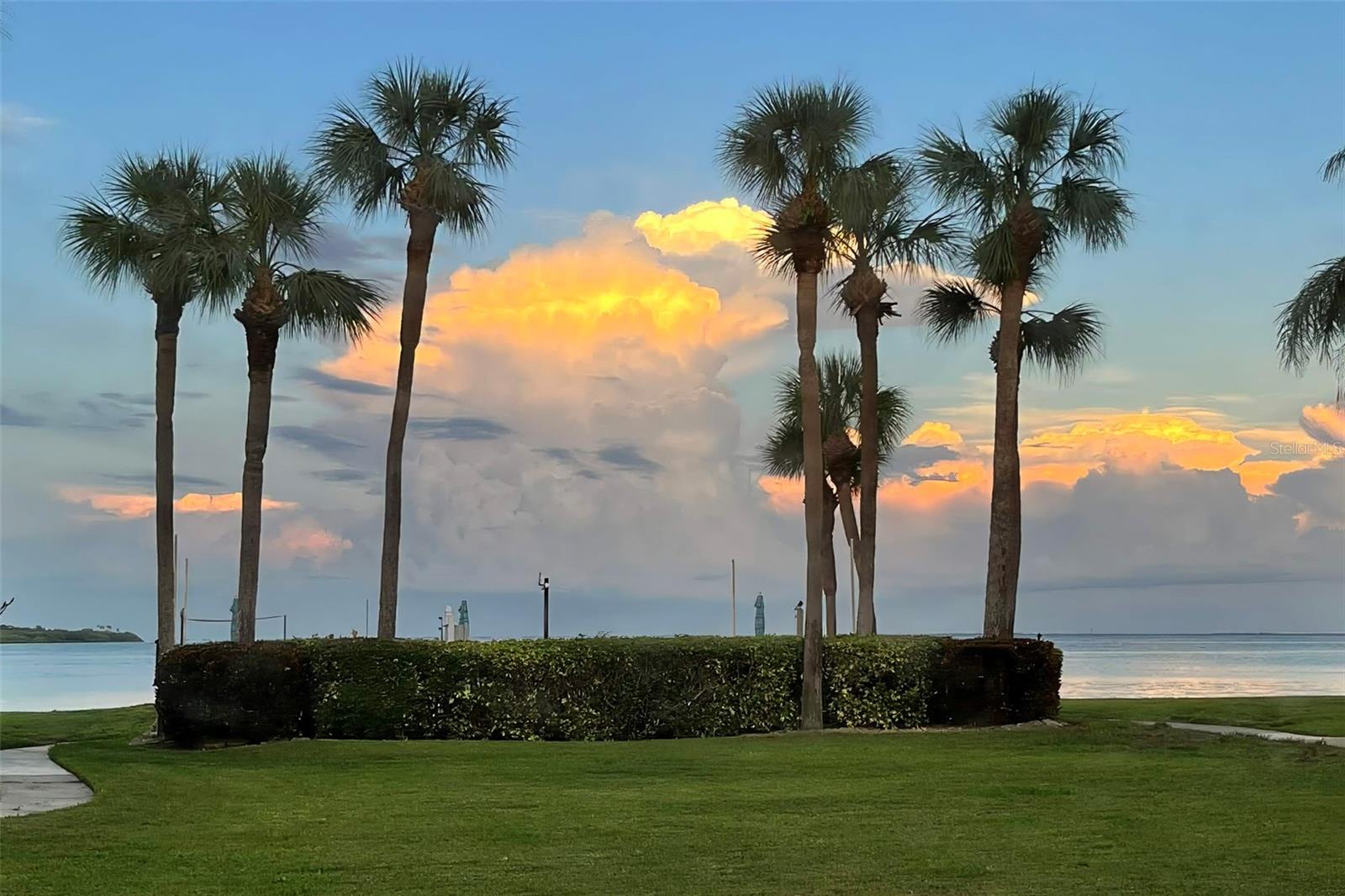 Image 6 of 13 For 7510 Sunshine Skyway Lane S T13