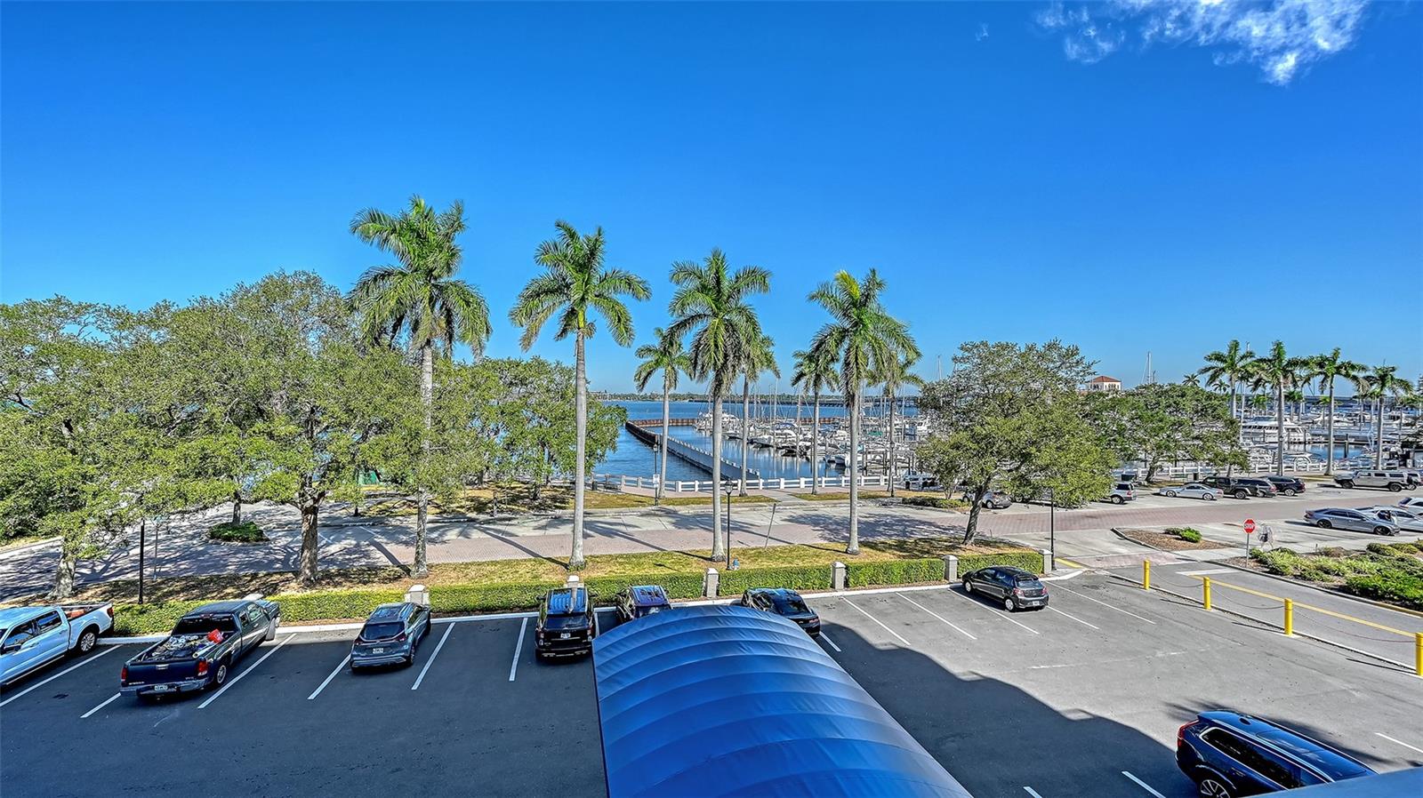 Image 10 of 63 For 1400 1st Avenue W 304