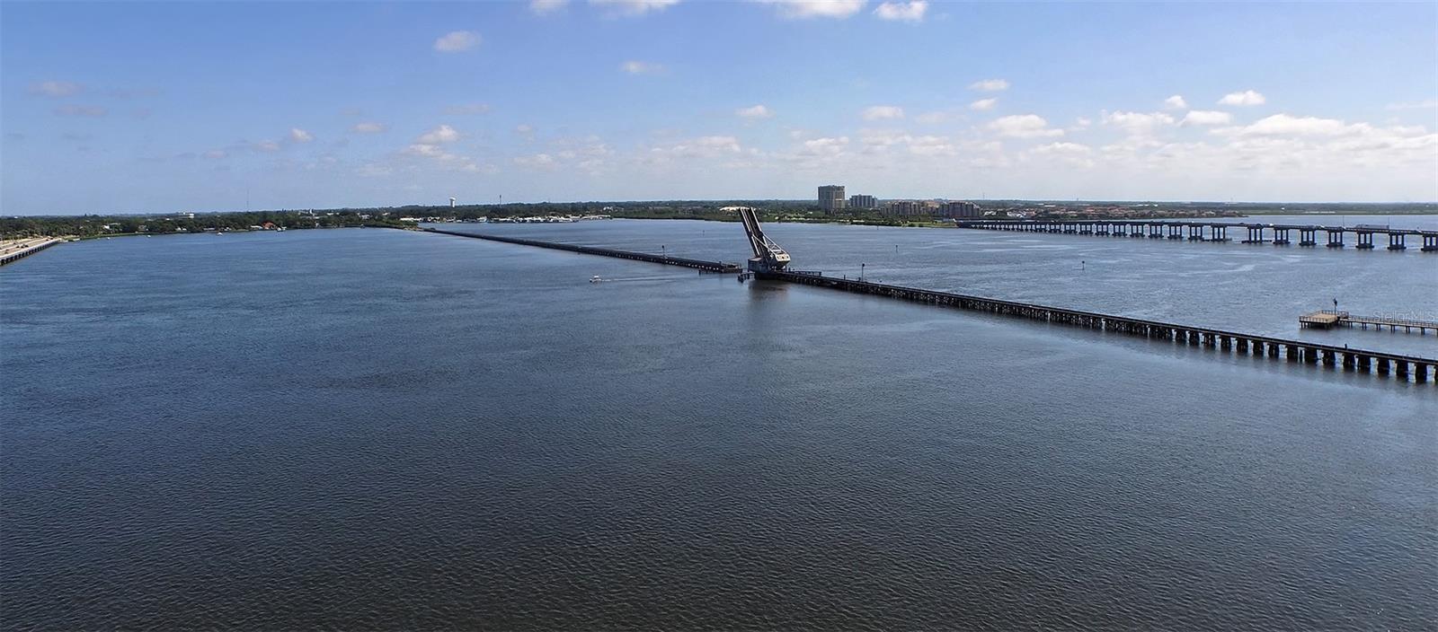 Image 50 of 63 For 1400 1st Avenue W 304