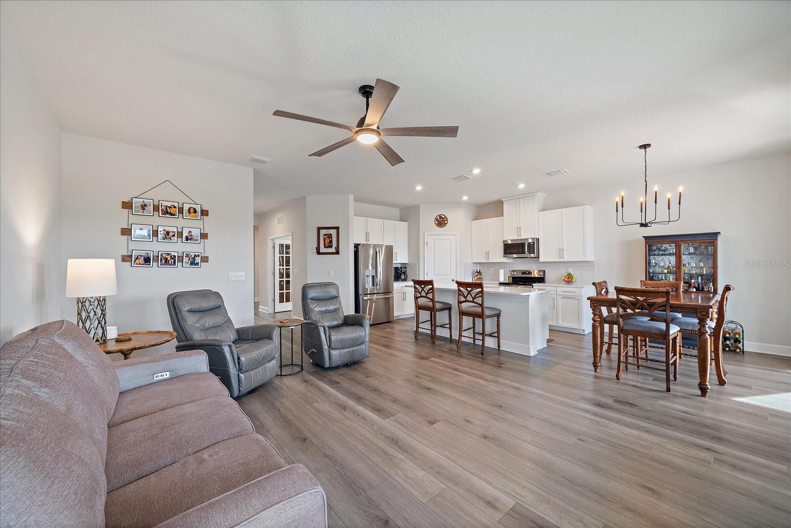 Image 11 of 39 For 6209 116th Avenue E