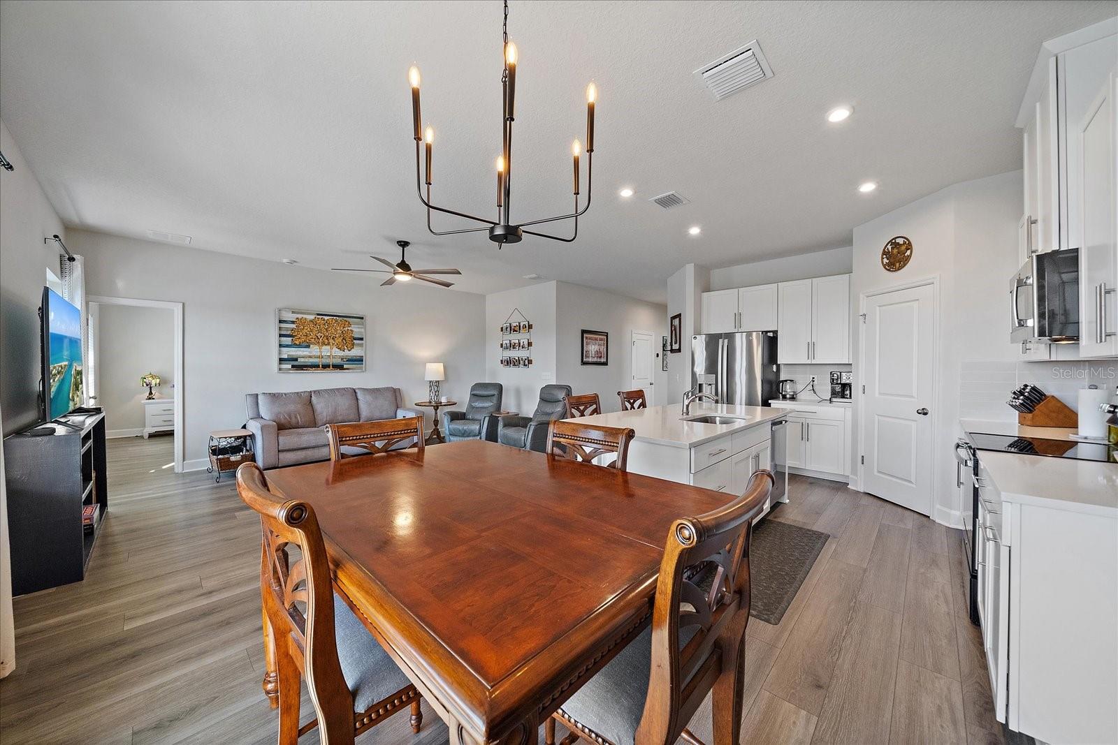 Image 13 of 39 For 6209 116th Avenue E