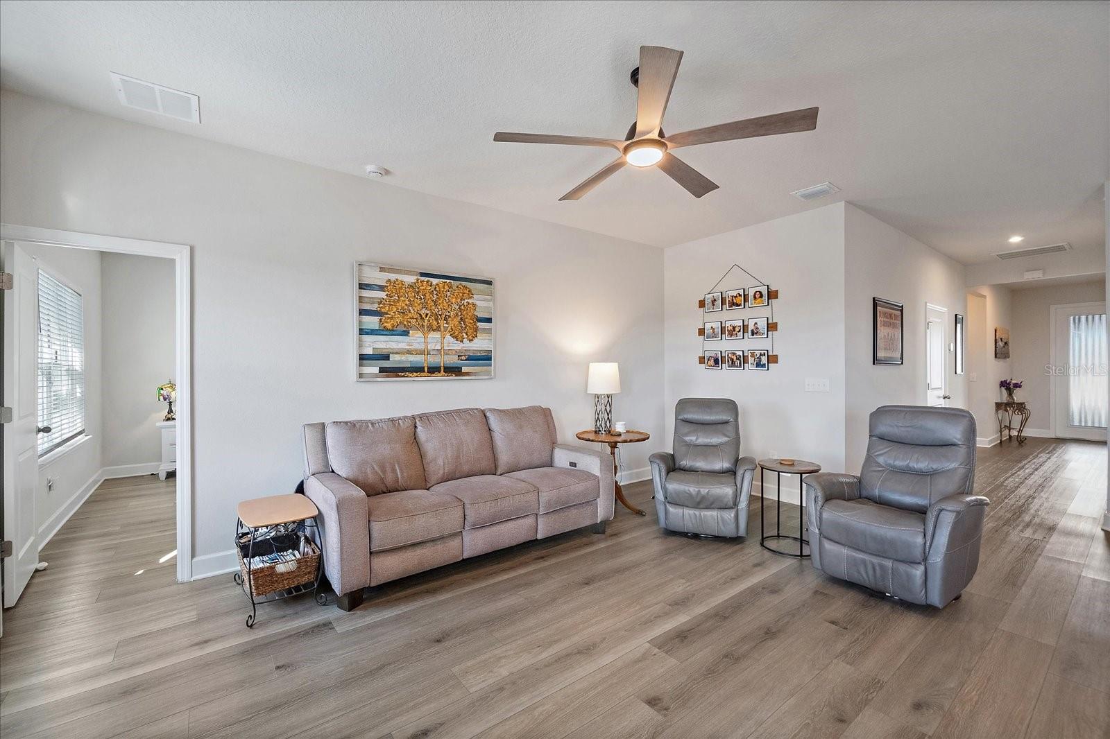 Image 16 of 39 For 6209 116th Avenue E