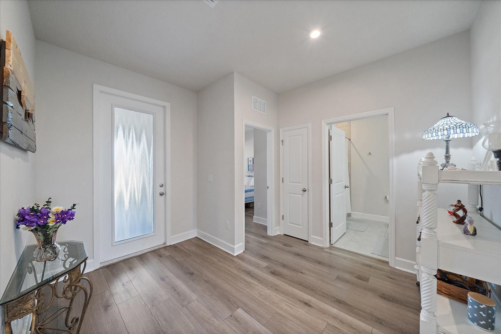 Image 17 of 39 For 6209 116th Avenue E