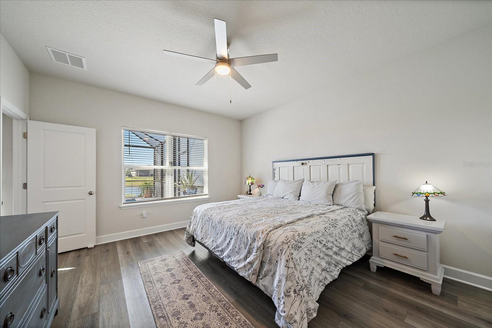 Image 22 of 39 For 6209 116th Avenue E