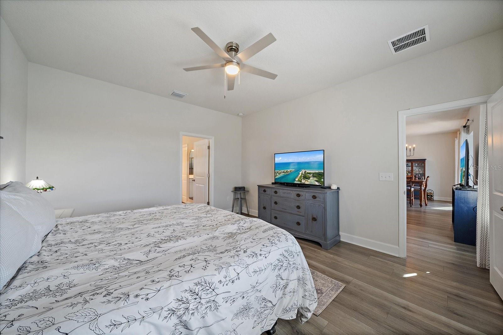 Image 23 of 39 For 6209 116th Avenue E