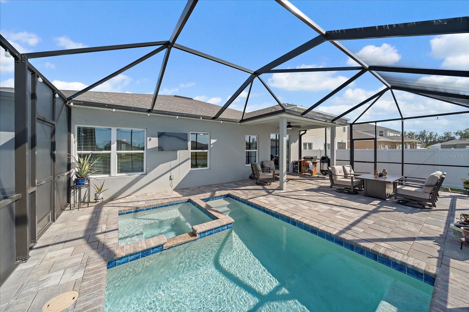 Image 3 of 39 For 6209 116th Avenue E