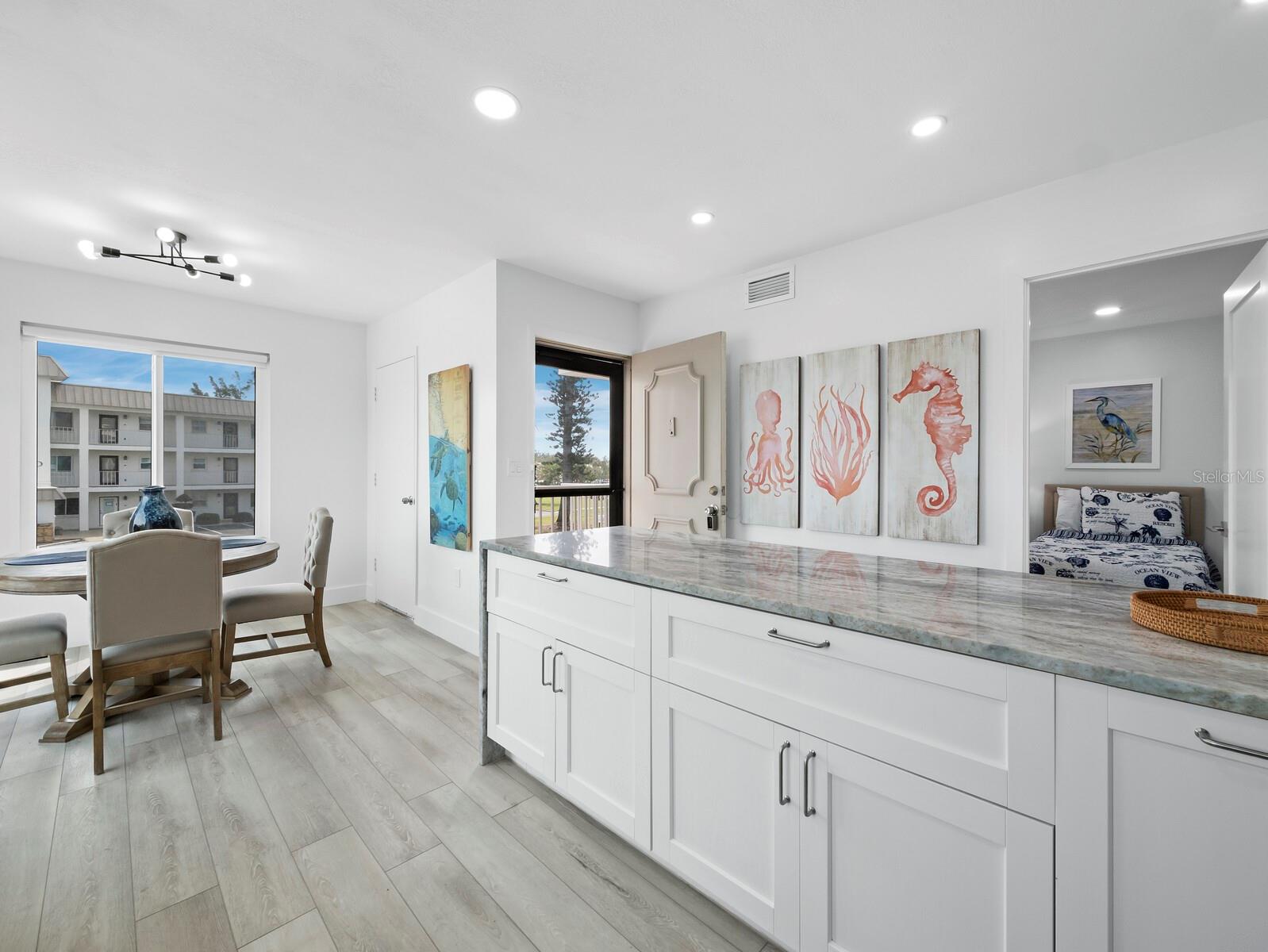 Image 17 of 44 For 3320 Gulf Of Mexico Dr Drive 208c