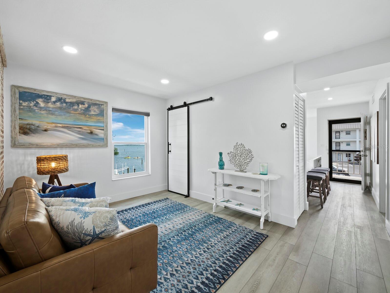 Image 19 of 44 For 3320 Gulf Of Mexico Dr Drive 208c