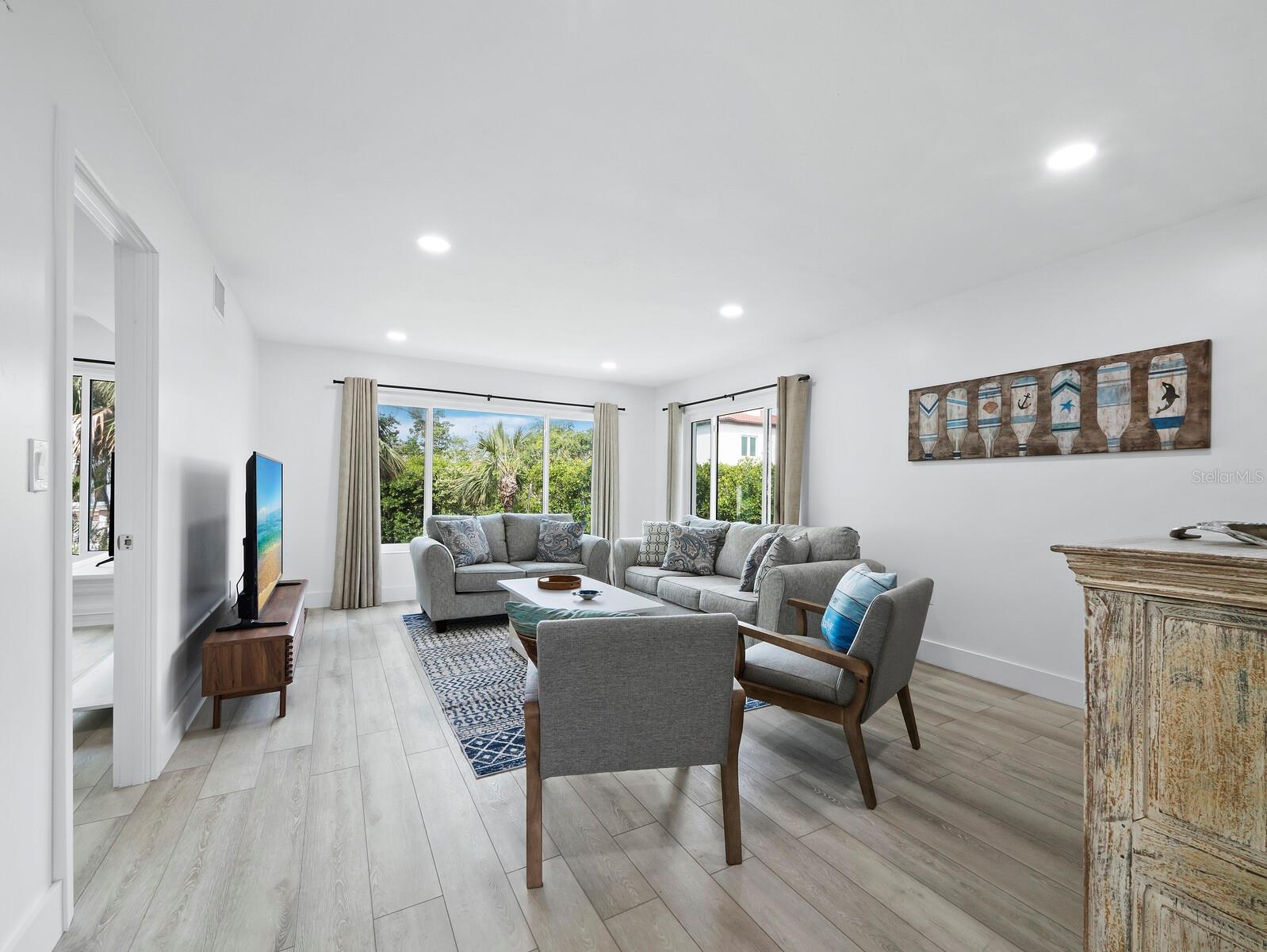 Image 21 of 44 For 3320 Gulf Of Mexico Dr Drive 208c