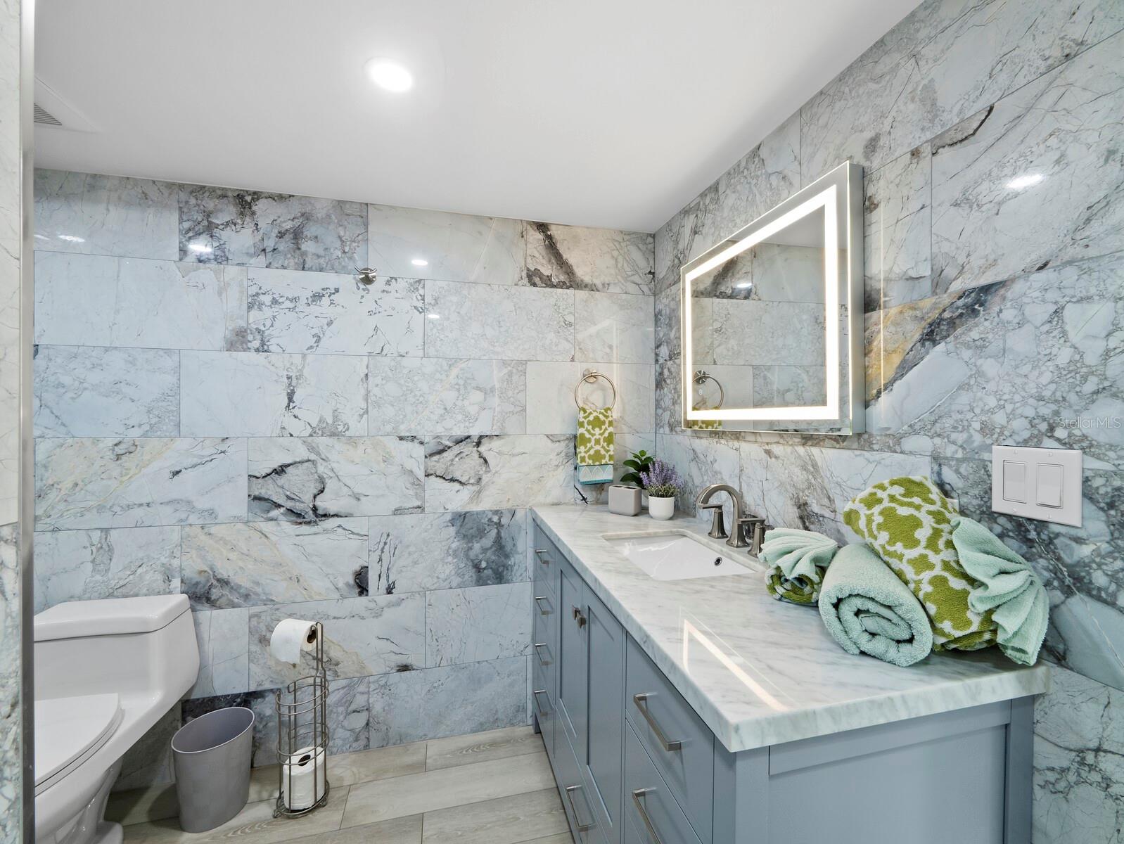 Image 30 of 44 For 3320 Gulf Of Mexico Dr Drive 208c