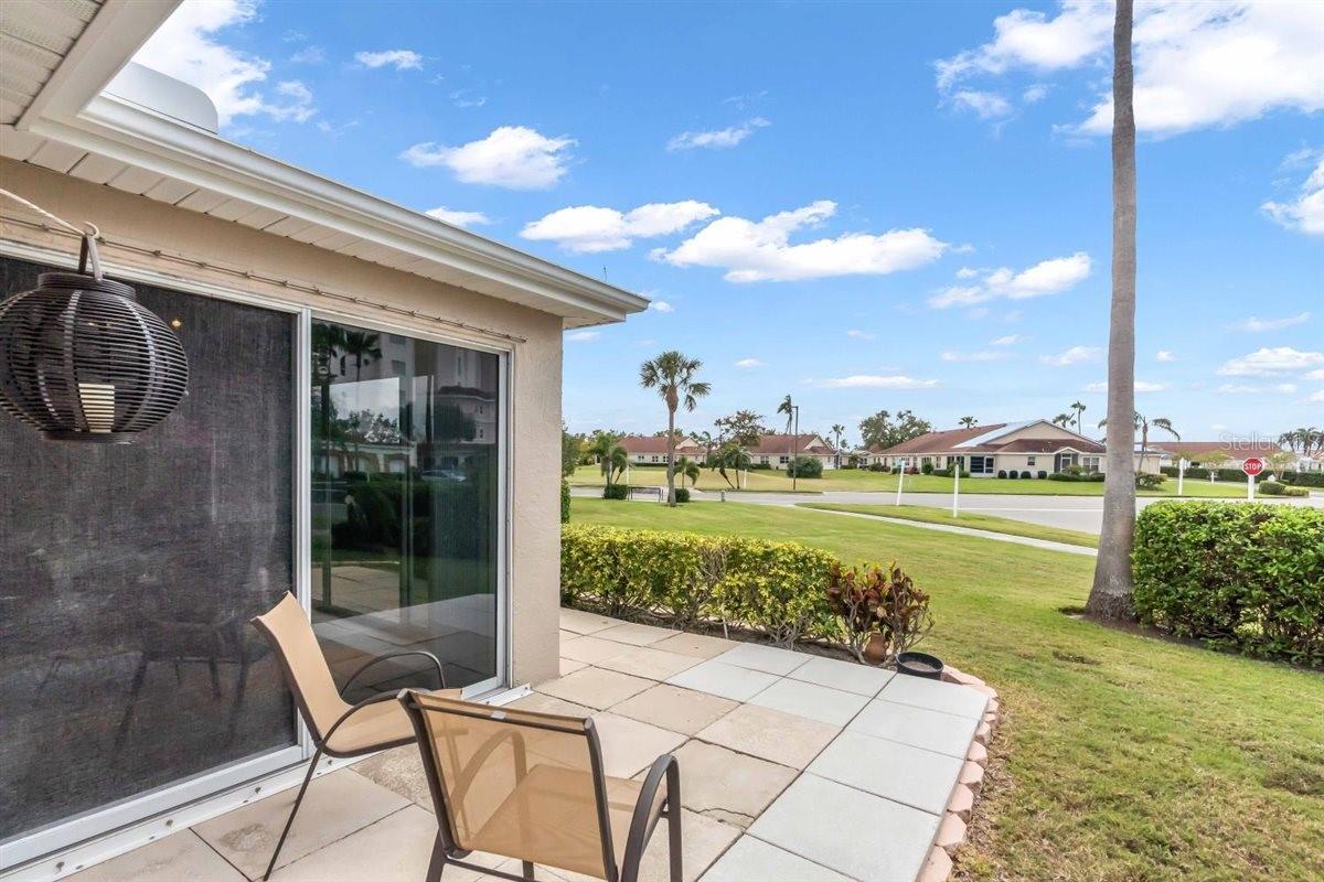 Image 3 of 39 For 2904 Captains Court 2904