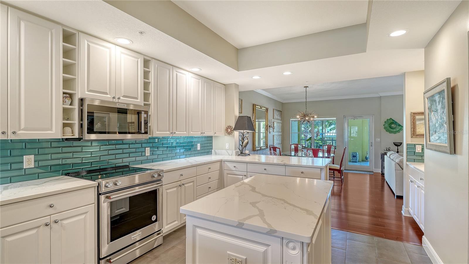 Image 16 of 50 For 1308 Old Stickney Point Road W23