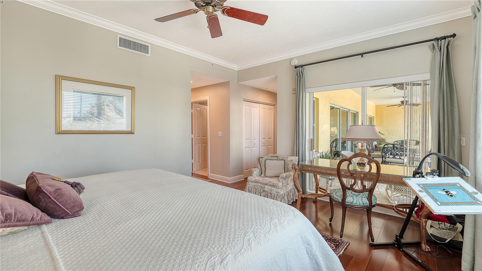 Image 28 of 50 For 1308 Old Stickney Point Road W23