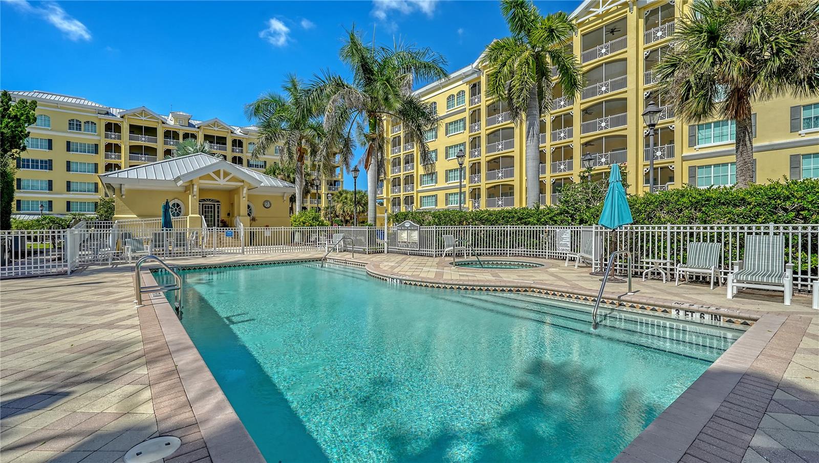 Image 35 of 50 For 1308 Old Stickney Point Road W23