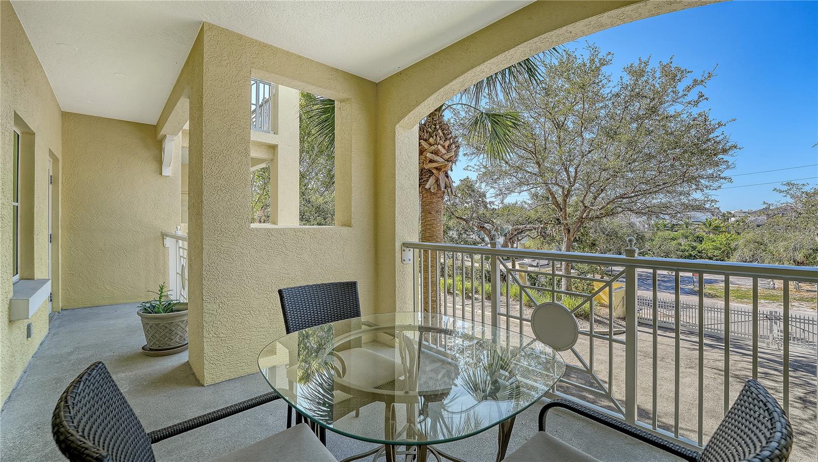 Image 9 of 50 For 1308 Old Stickney Point Road W23