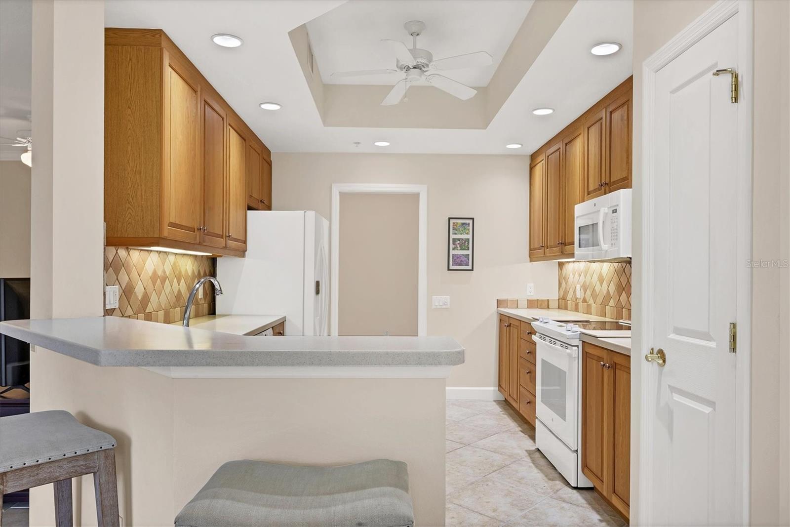 Image 13 of 52 For 7493 Botanica Parkway 101b17