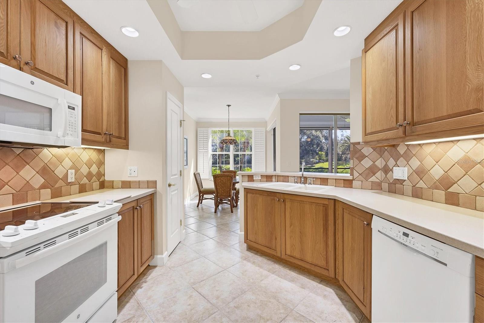 Image 14 of 52 For 7493 Botanica Parkway 101b17