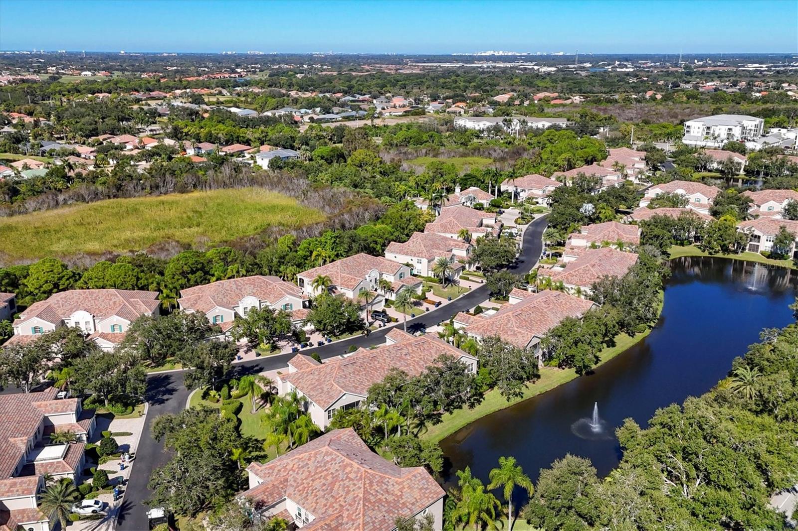 Image 32 of 52 For 7493 Botanica Parkway 101b17