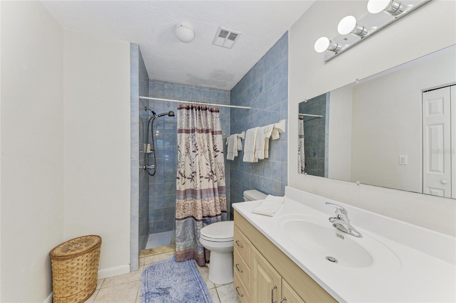 Image 19 of 44 For 204 59th Street Nw