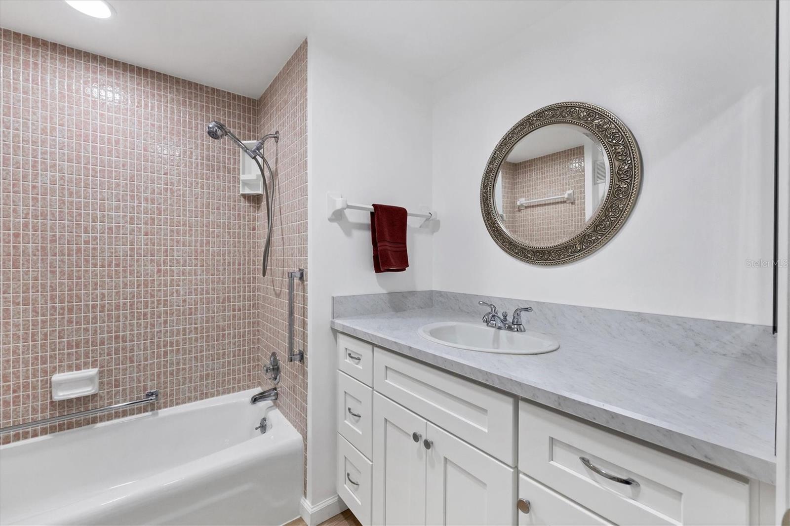 Image 32 of 53 For 6912 10th Ave W 509