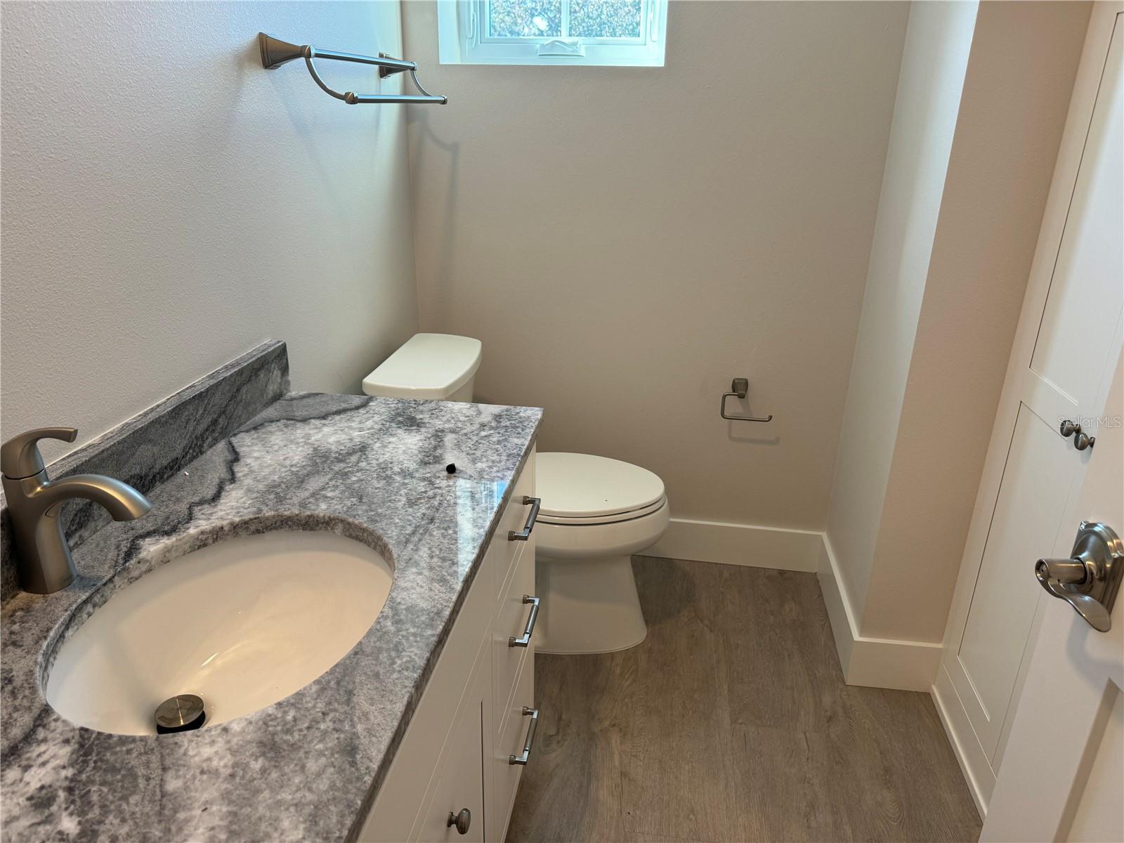 Image 16 of 17 For 1510 Gilbert Avenue