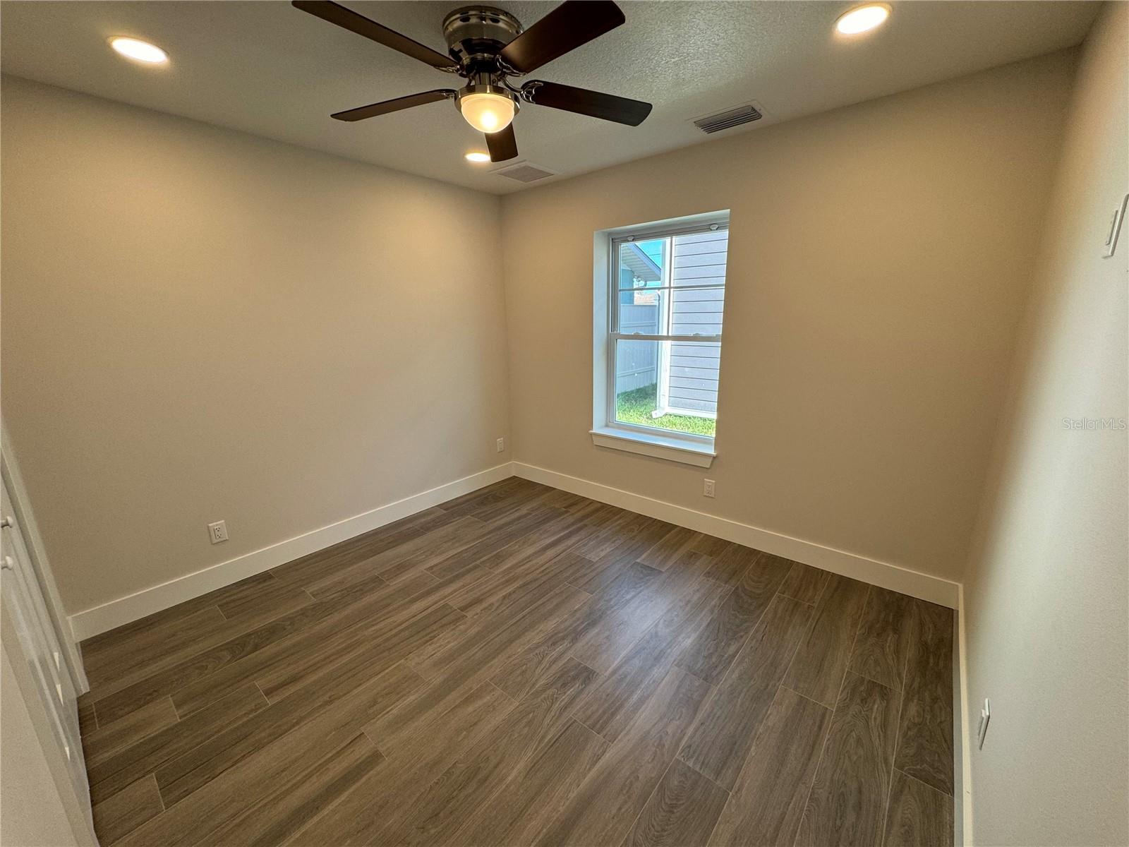 Image 6 of 17 For 1510 Gilbert Avenue