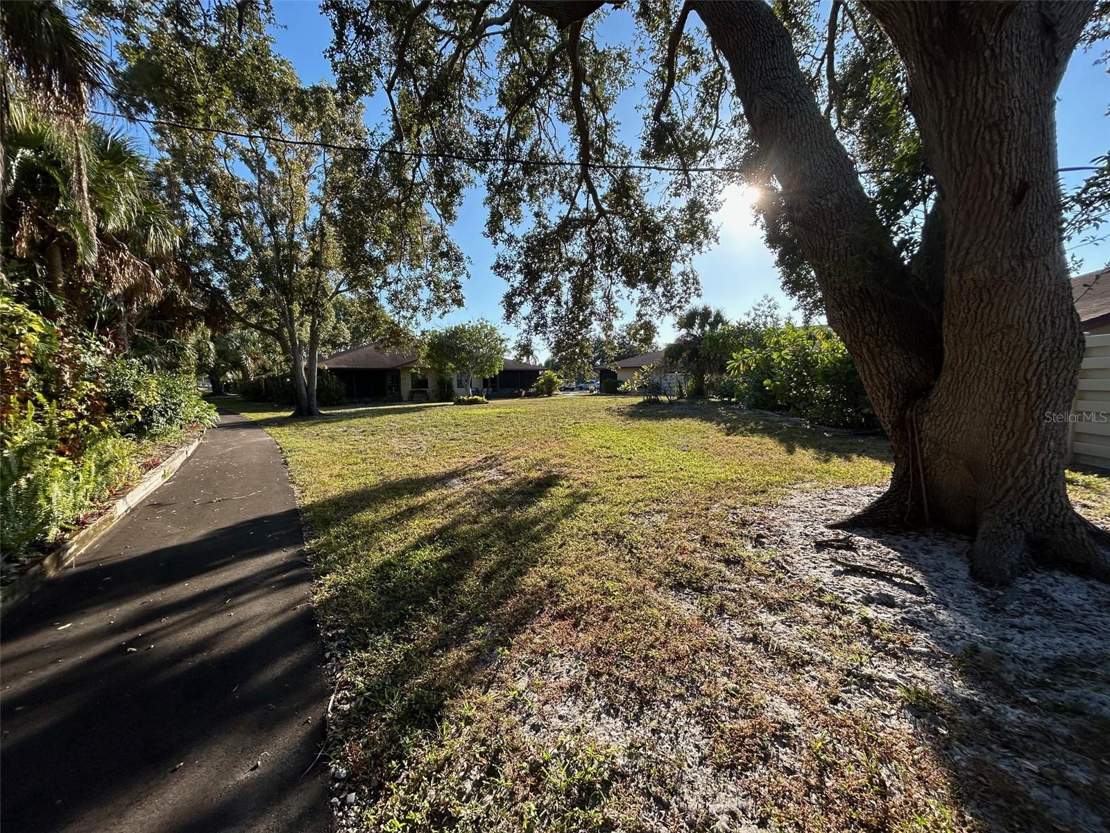 Image 39 of 54 For 4183 66th Street Circle W 4183