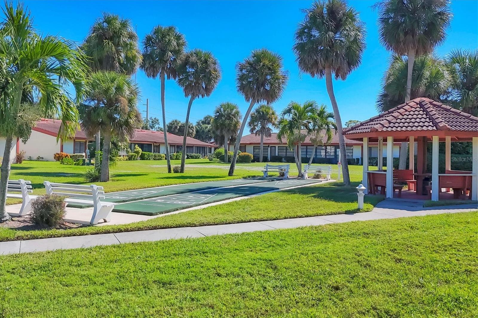 Image 24 of 30 For 720 Sorrento Inlet